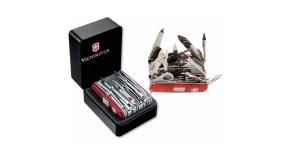 Коллекционный нож Victorinox SWISSCHAMP 91 мм. Полупрозрачный красный 1.6795.XAVT