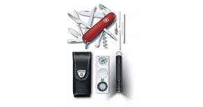 Швейцарский нож Victorinox Traveller Kit красный 