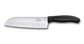 6.8523.17G Кухонный нож Victorinox Santoku, 17 см рифленое  в подарочной коробке